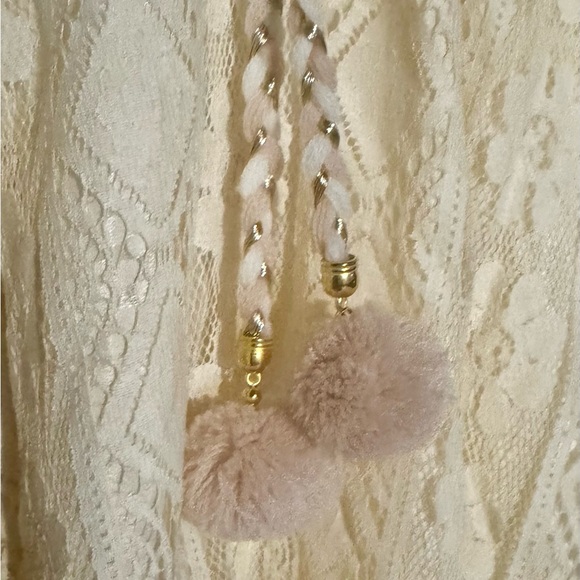 NWOT Cupshe V-neck Boho Lace Ruching Sundress with Tassels, size Medium - Picture 4 of 7